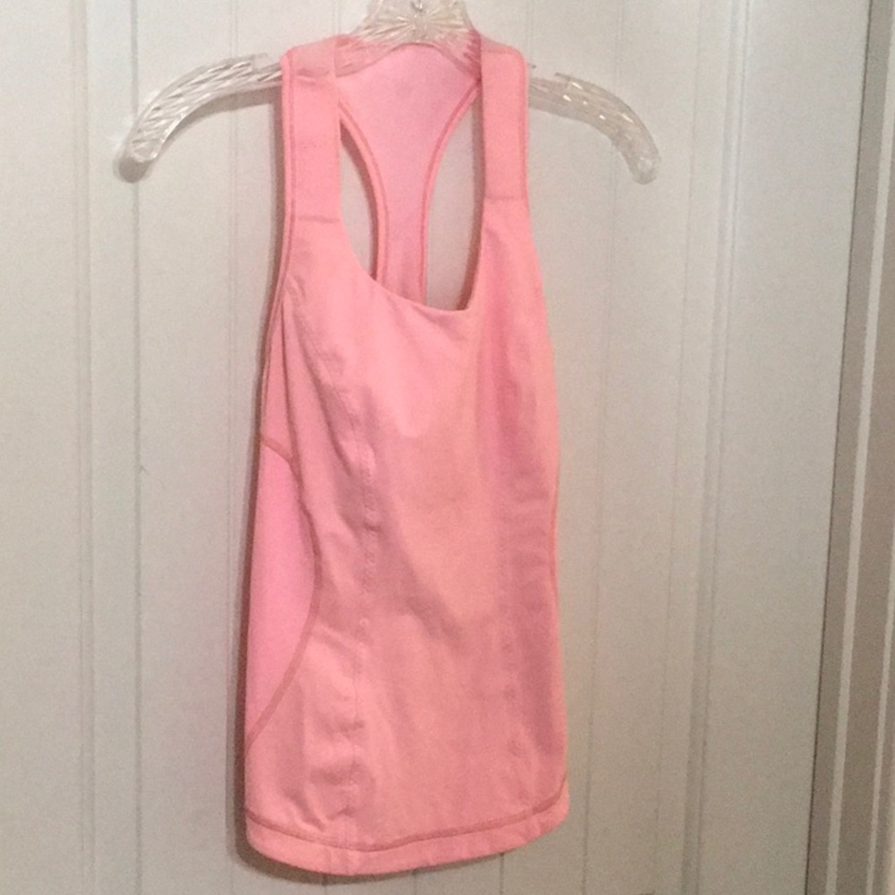 Lululemon active tank with built in sports bra